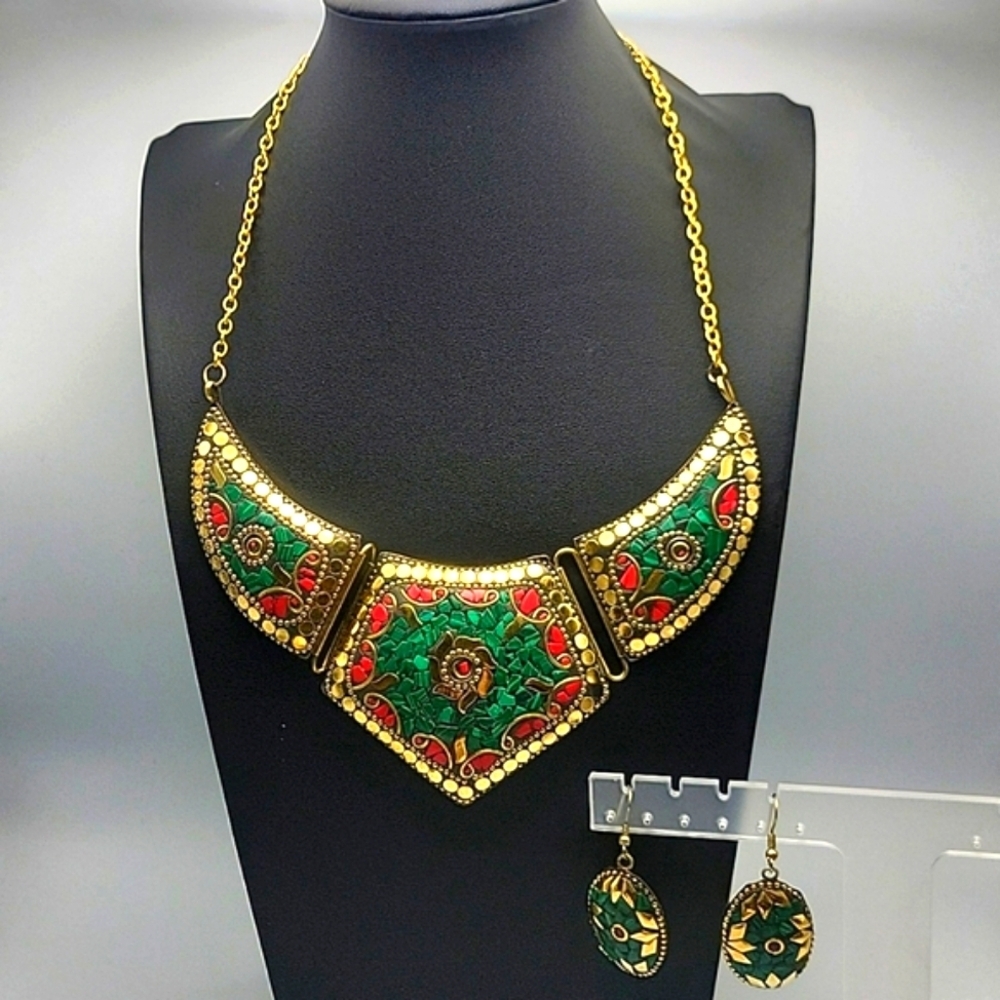 MALACHITE & RED CORAL GEMSTONE GOLD PLATED TIBETAN NECKLACE & EARRING SET 16-17" - Picture 2 of 10